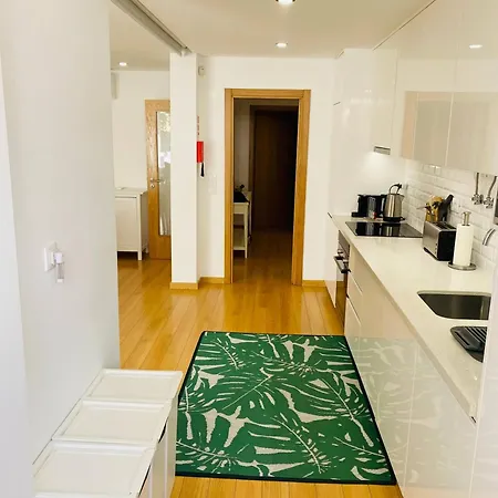 Cozy 3 Bed 2 Bath 아파트 *