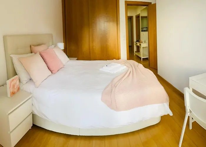 Cozy 3 Bed 2 Bath 公寓