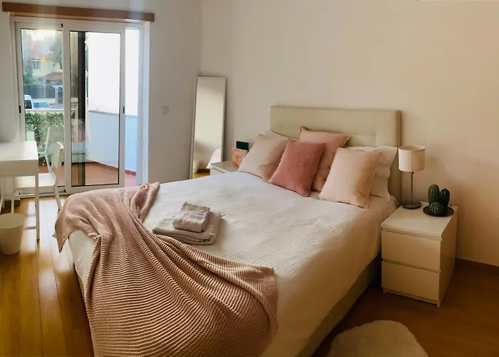 Cozy 3 Bed 2 Bath 卡斯凯什