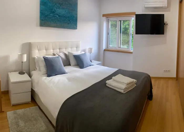 公寓 Cozy 3 Bed 2 Bath 卡斯凯什