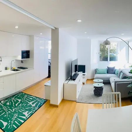 Cozy 3 Bed 2 Bath *