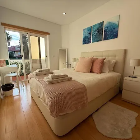 Cozy 3 Bed 2 Bath Apartmán