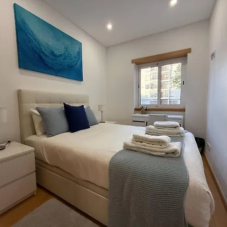 Cozy 3 Bed 2 Bath *