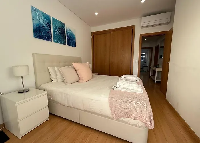 Appartamento Cozy 3 Bed 2 Bath *
