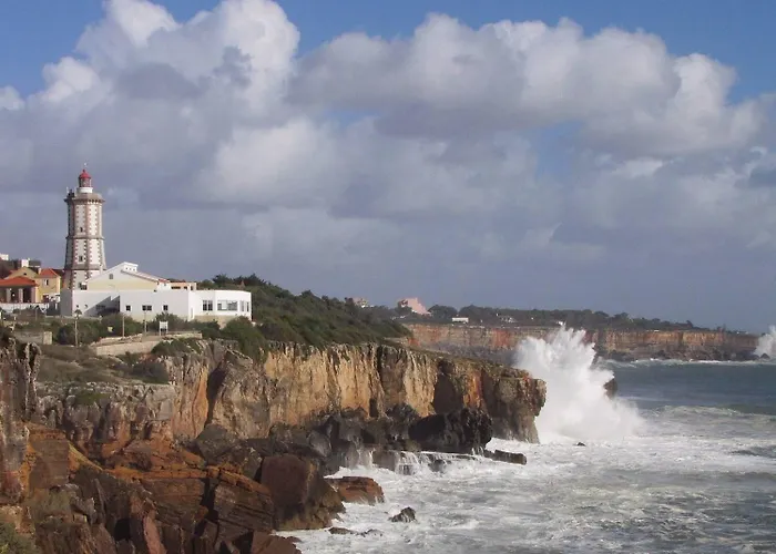 Cozy 3 Bed 2 Bath * Cascais