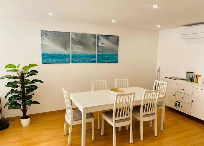 Cozy 3 Bed 2 Bath